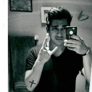 Meet your Posher, Ramiro